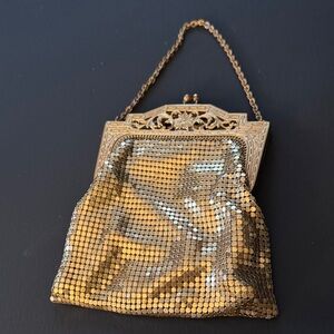 Elegant Gold Mesh Evening Bag Vintage 1920’s
